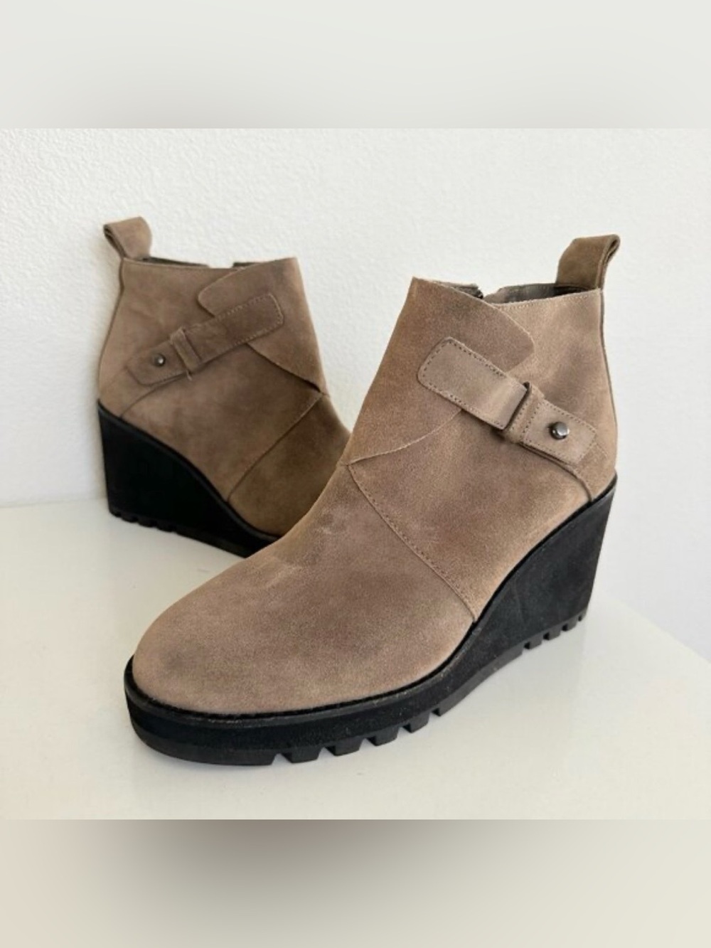 Eileen Fisher Wedge Tinker-SP Bootie Taupe/Tan Mongoose Sport Suede Women’s 8 M